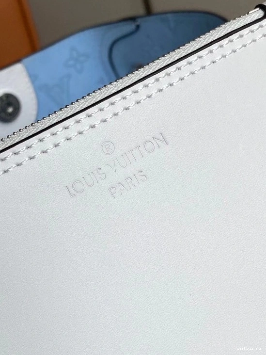 WIS LOUIS VUITTON PM HINA 0709